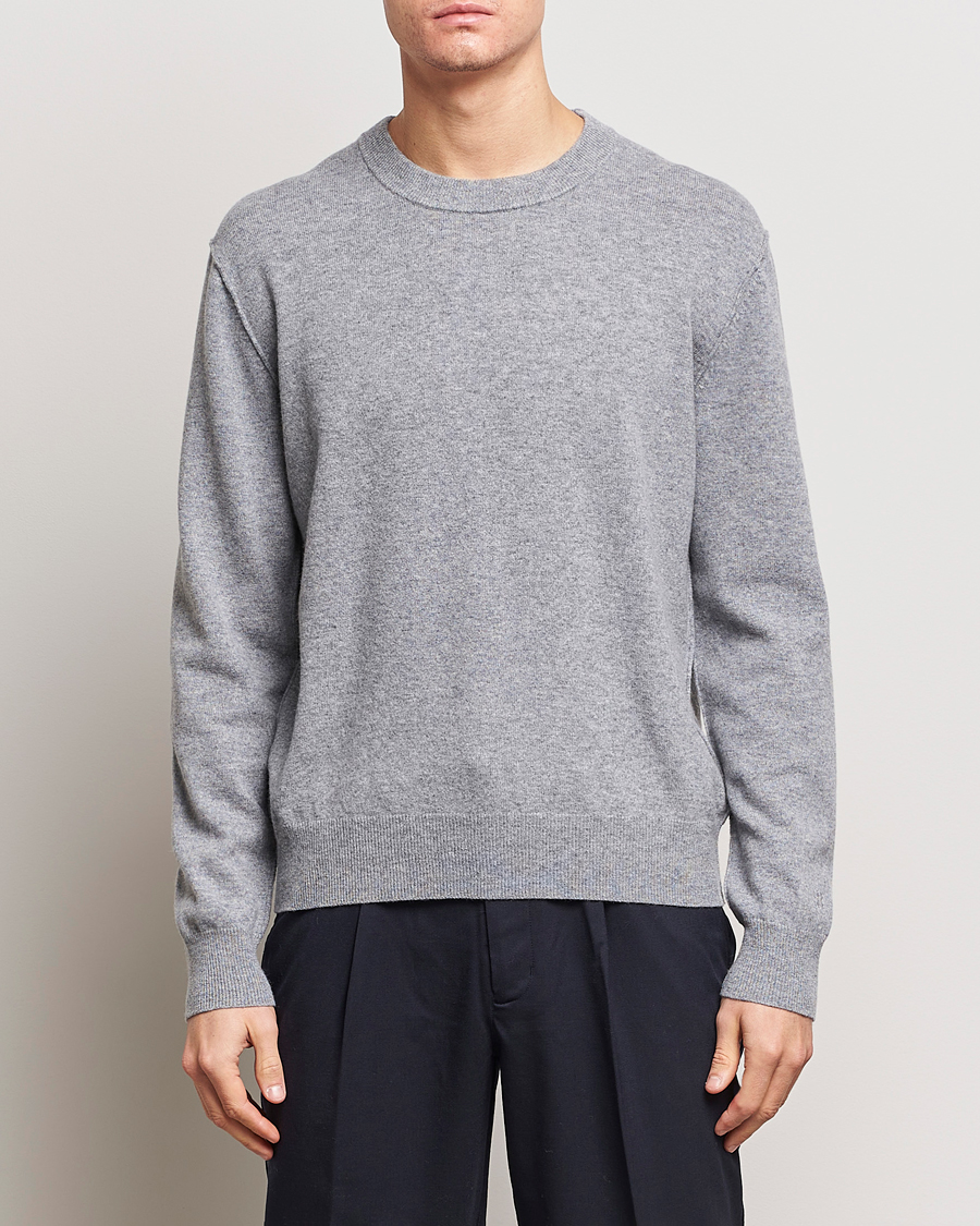 Herr | Avdelningar | Filippa K | 93 Knitted Lambswool Crew Neck Sweater Grey Melange