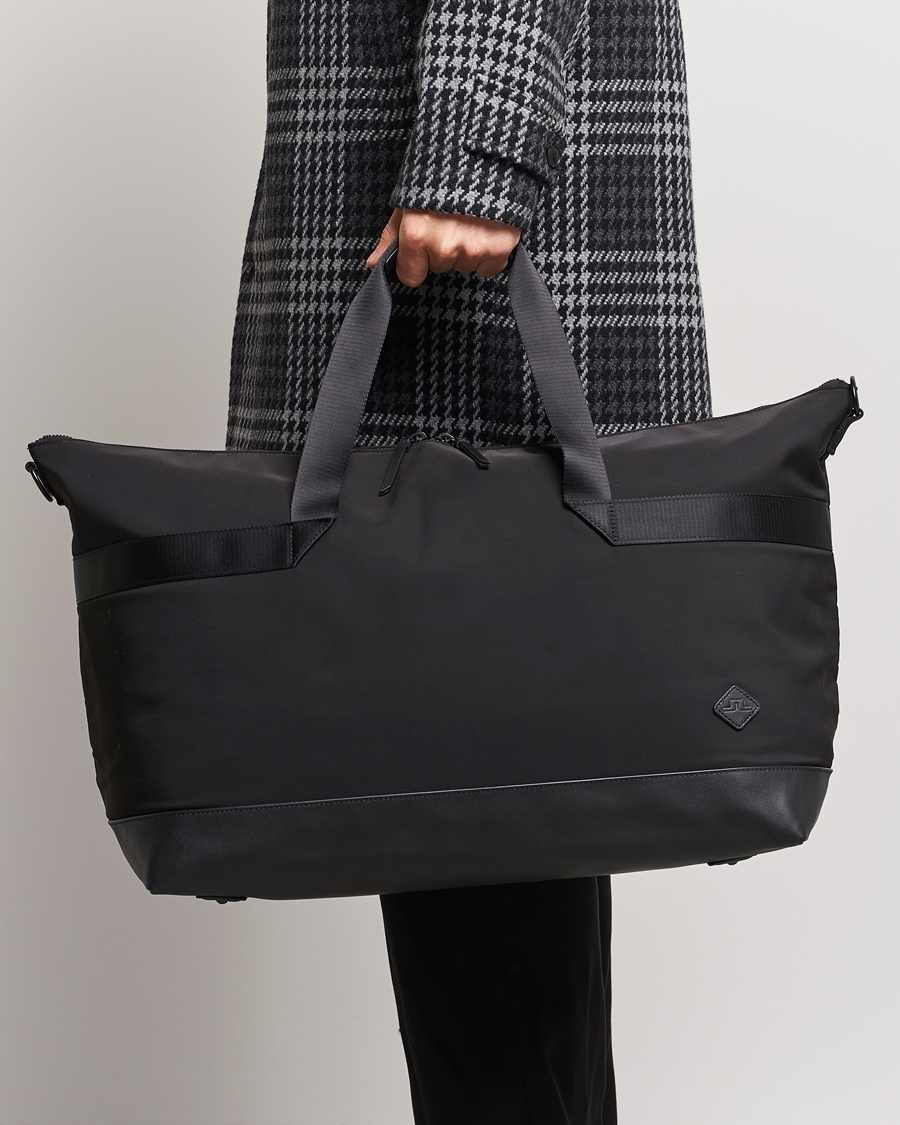 Herr | Väskor | J.Lindeberg | Walt Nylon Weekender Black