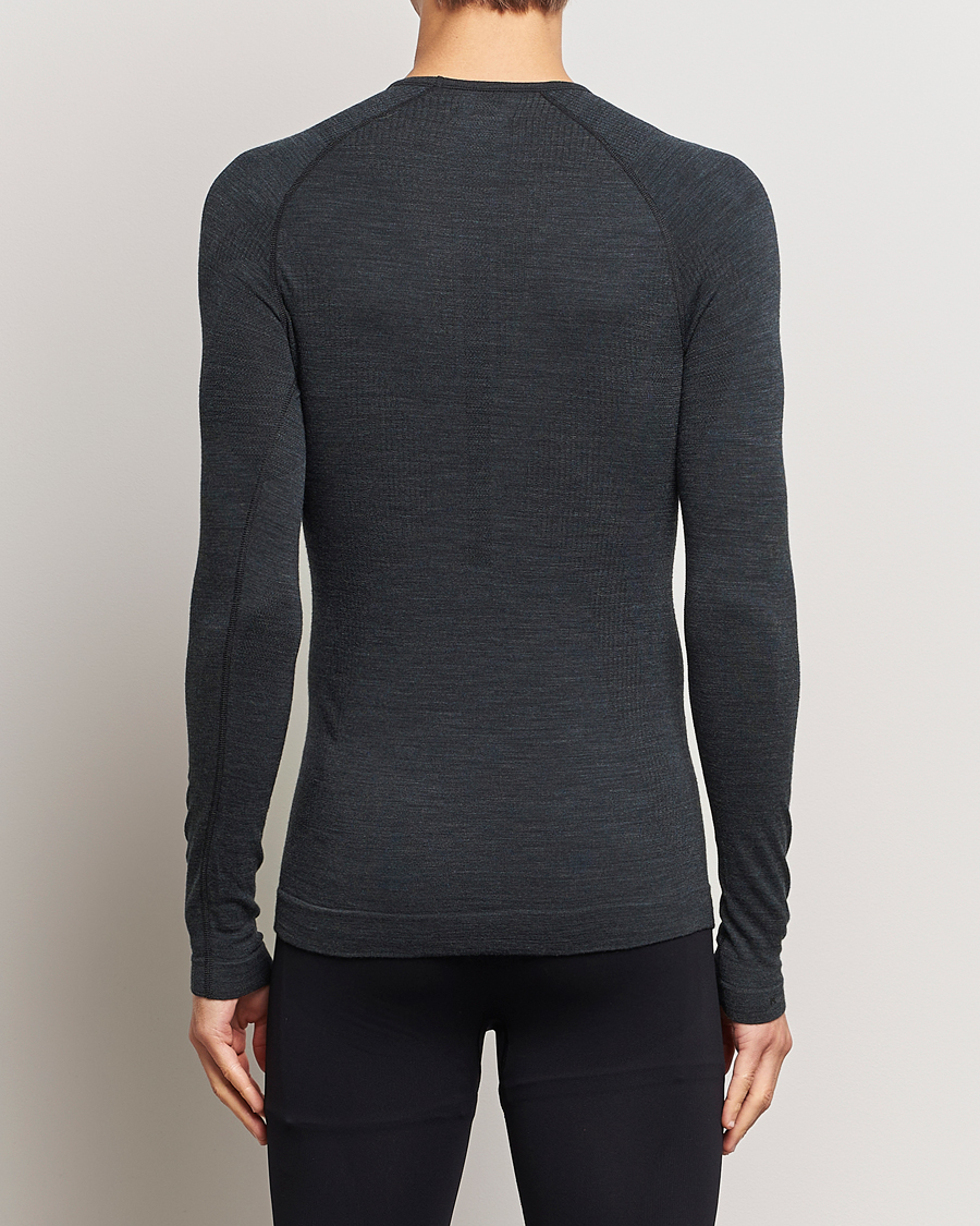 Herr | Underställ | Falke Sport | Falke Long Sleeve Wool Tech Shirt Black