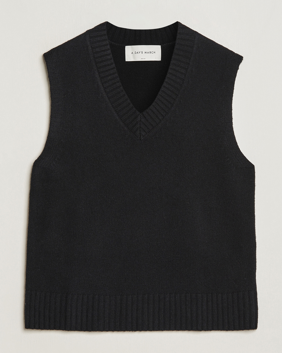 Herr | Tröjor | A Day's March | Wigtown Lambswool Vest Black