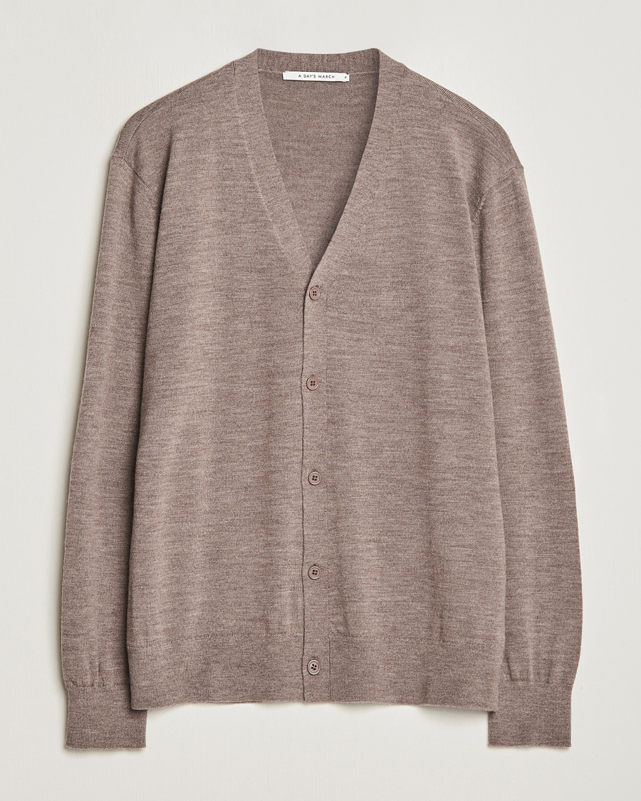 Herr | Tröjor | A Day's March | Oca Merino Cardigan Taupe Melange