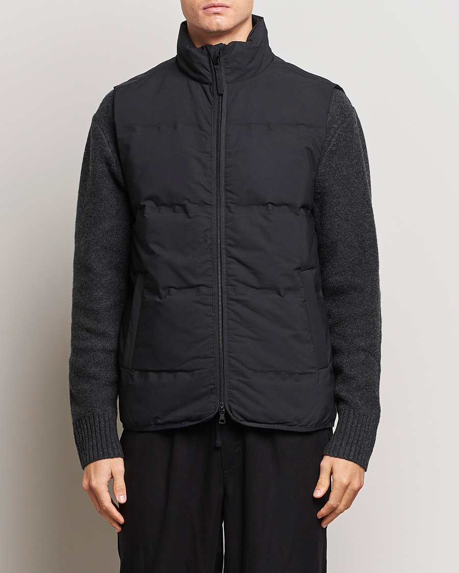 Herr | Samtida jackor | A Day's March | Alford Puffer Vest Black