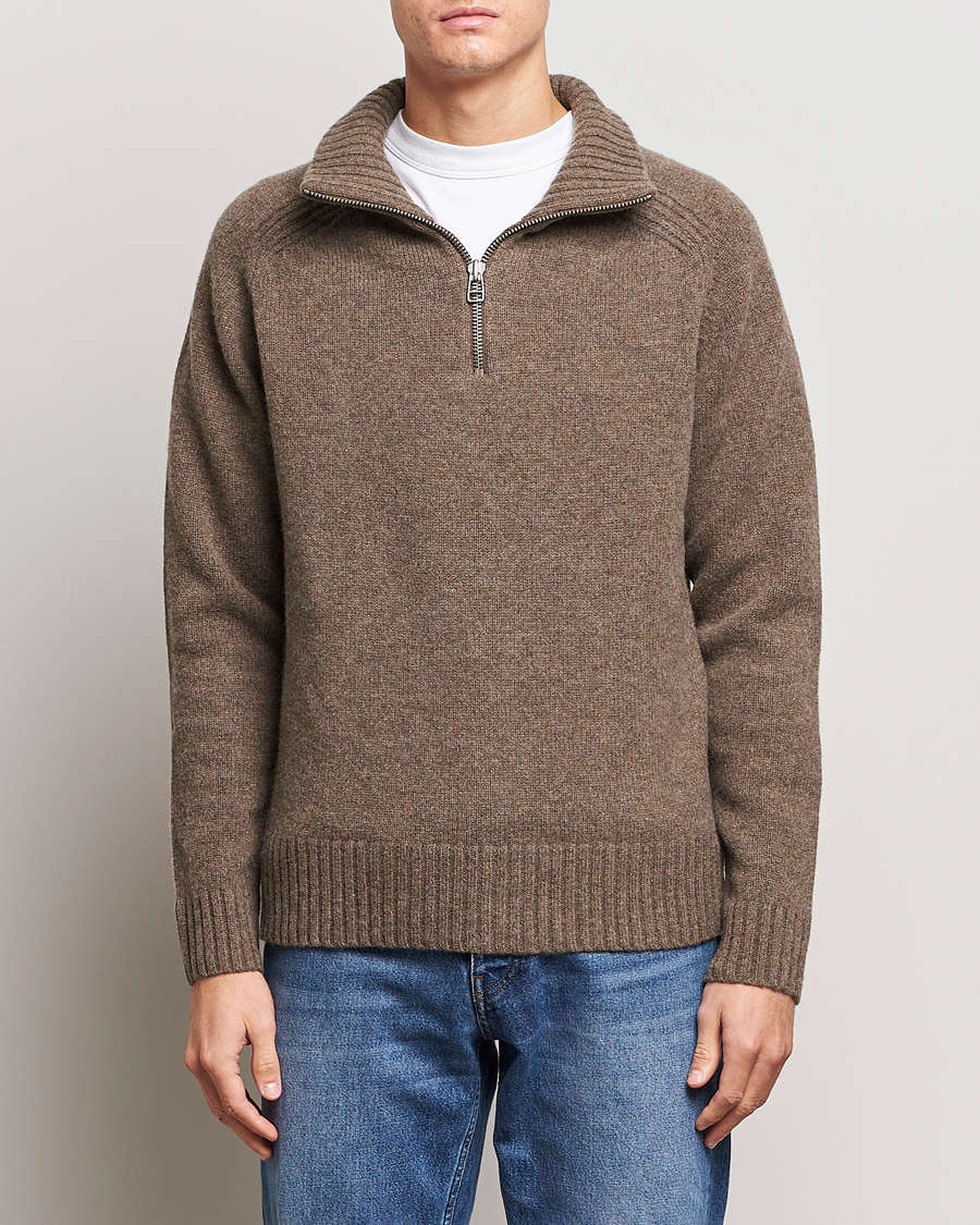 Herr | Tröjor | A Day's March | Cullen Half-Zip Lambswool Sweater Dark Taupe