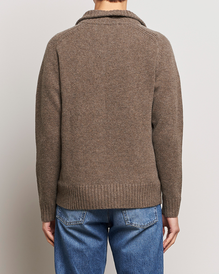 Herr | Tröjor | A Day's March | Cullen Half-Zip Lambswool Sweater Dark Taupe