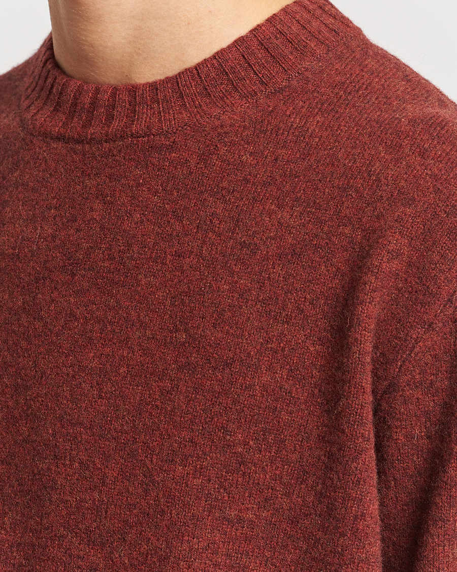 Herr | Tröjor | A Day's March | Marlow Lambswool Crew Zinfandel
