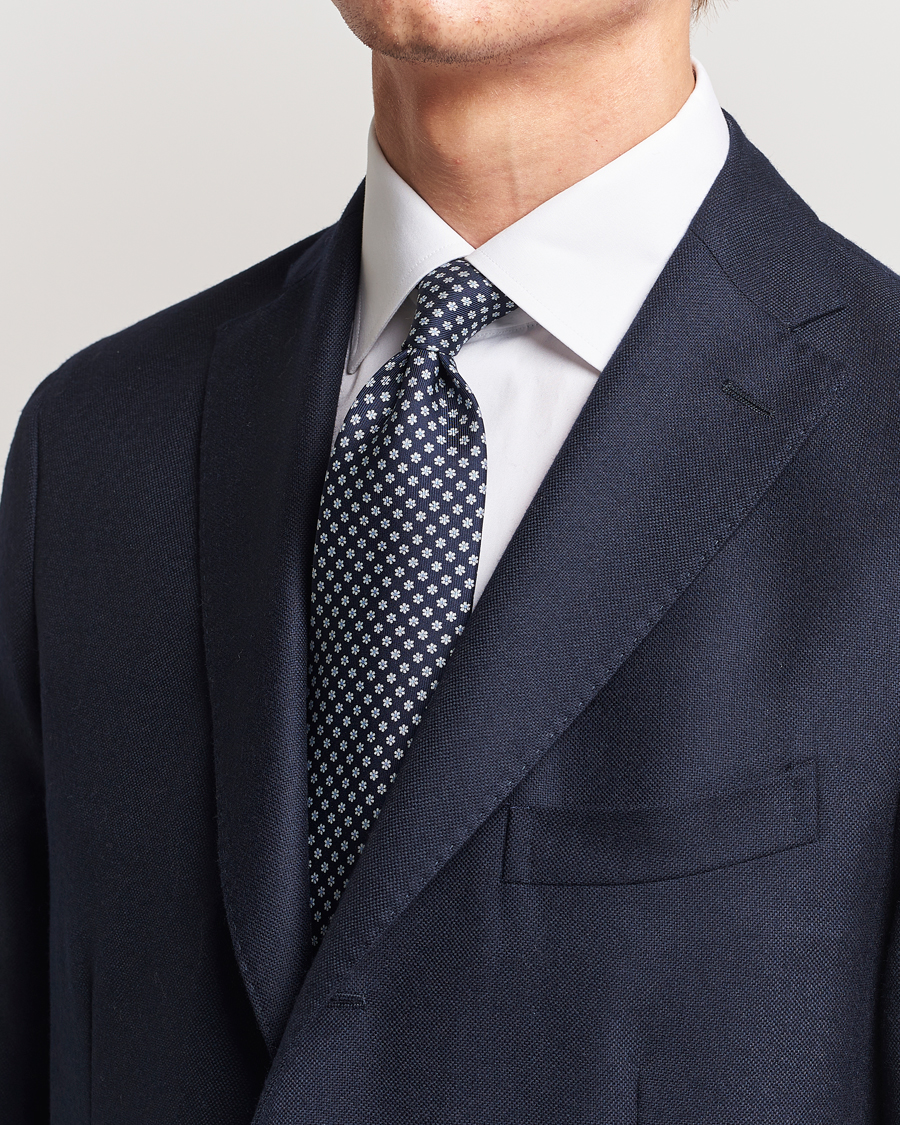 Herr | E. Marinella 3-Fold Printed Silk Tie Navy | E. Marinella | 3-Fold Printed Silk Tie Navy