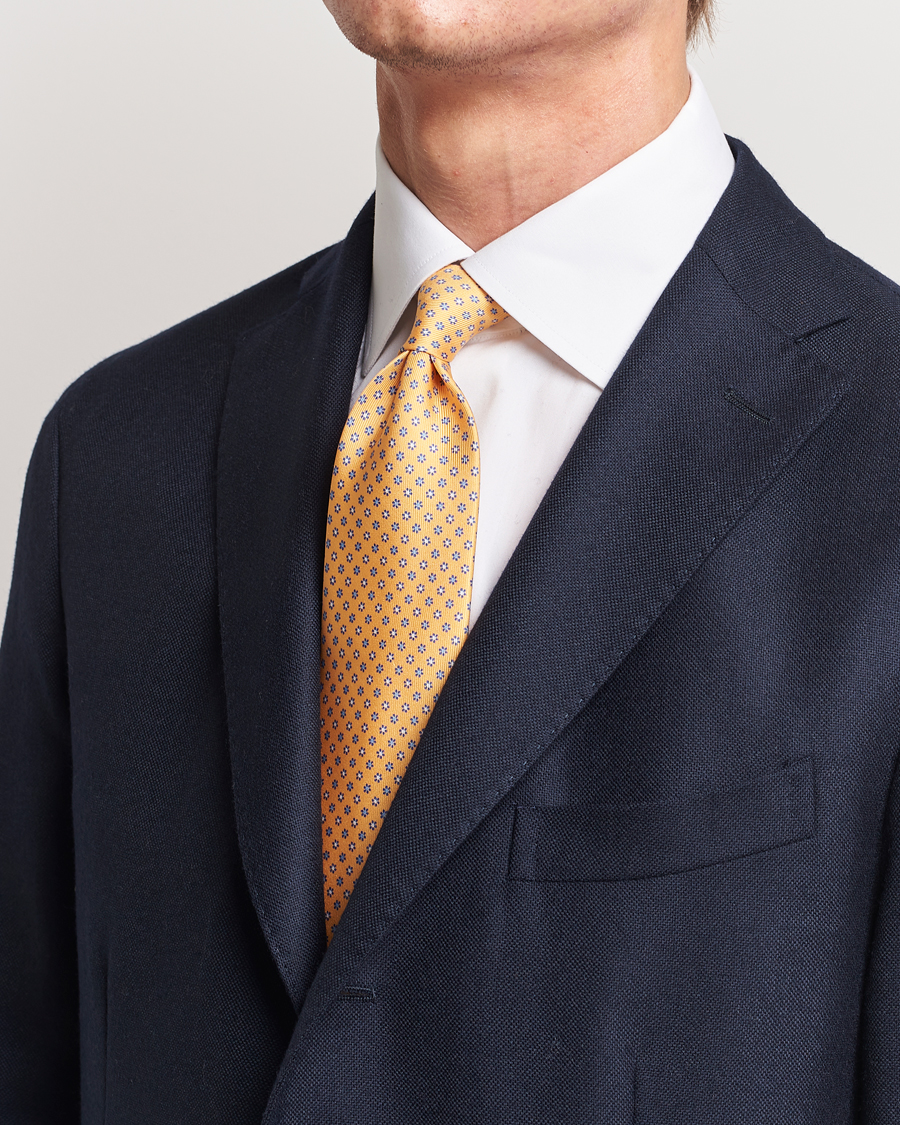 Herr | E. Marinella 3-Fold Printed Silk Tie Yellow | E. Marinella | 3-Fold Printed Silk Tie Yellow