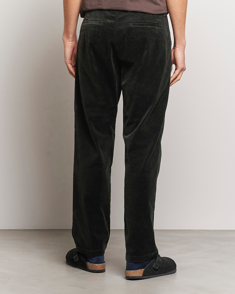 Herr | Byxor | NN07 | Alex Straight Fit Corduroy Pants Dark Green