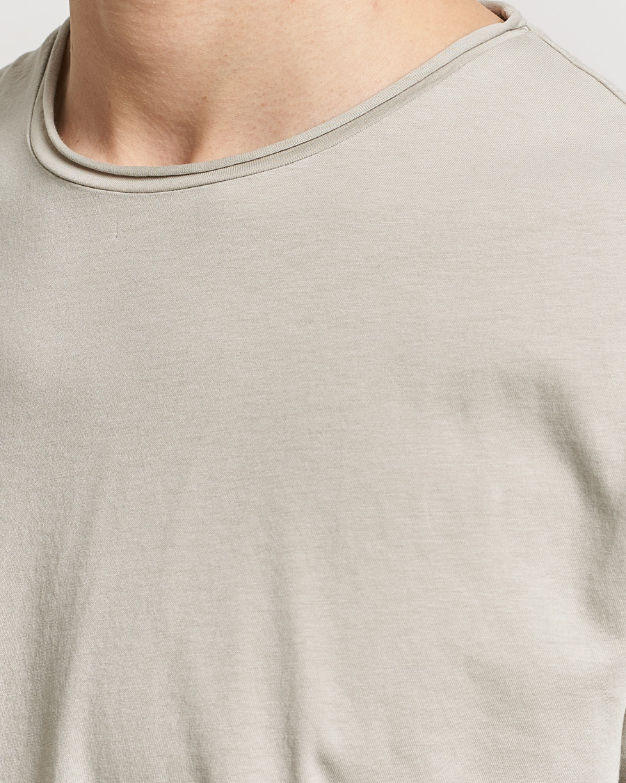 Herr | T-Shirts | Filippa K | Roll Neck Crew Neck T-Shirt Light Sage