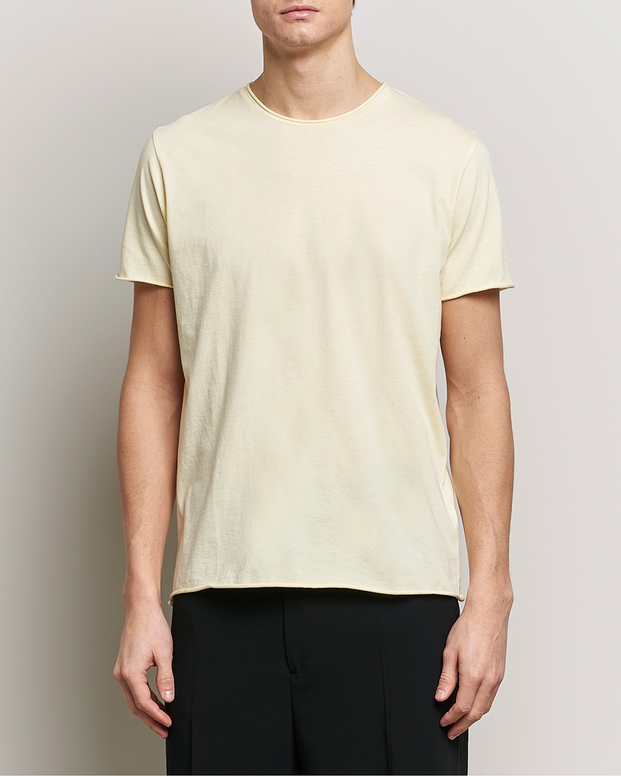 Herr | T-Shirts | Filippa K | Roll Neck Crew Neck T-Shirt Soft Yellow