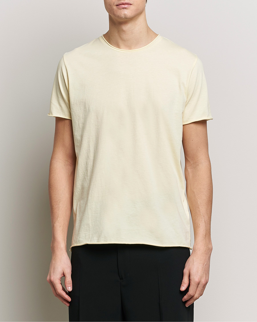 Herr | Business & Beyond | Filippa K | Roll Neck Crew Neck T-Shirt Soft Yellow