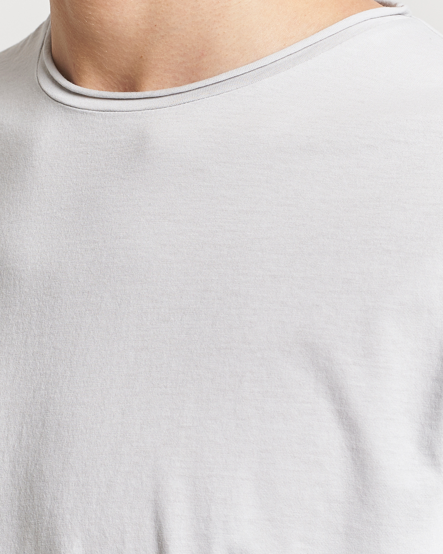 Herr | T-Shirts | Filippa K | Roll Neck Crew Neck T-Shirt Light Grey