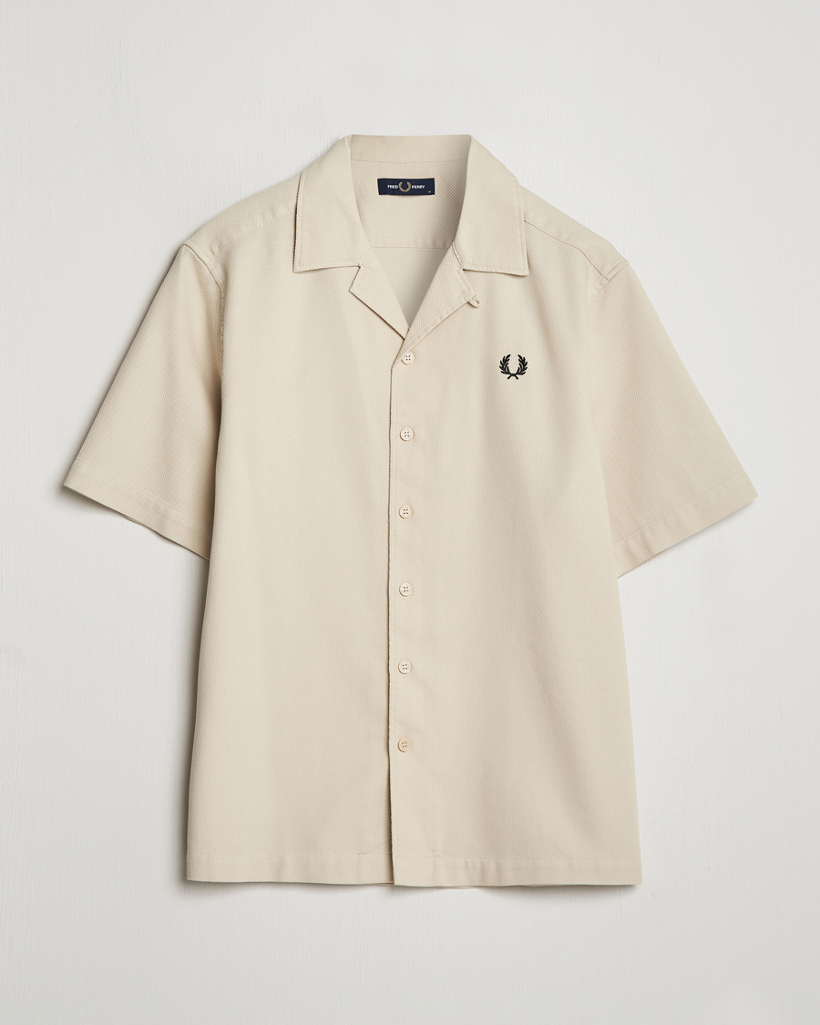Herr | Skjortor | Fred Perry | Pique Textured Short Sleeve Shirt Oatmeal