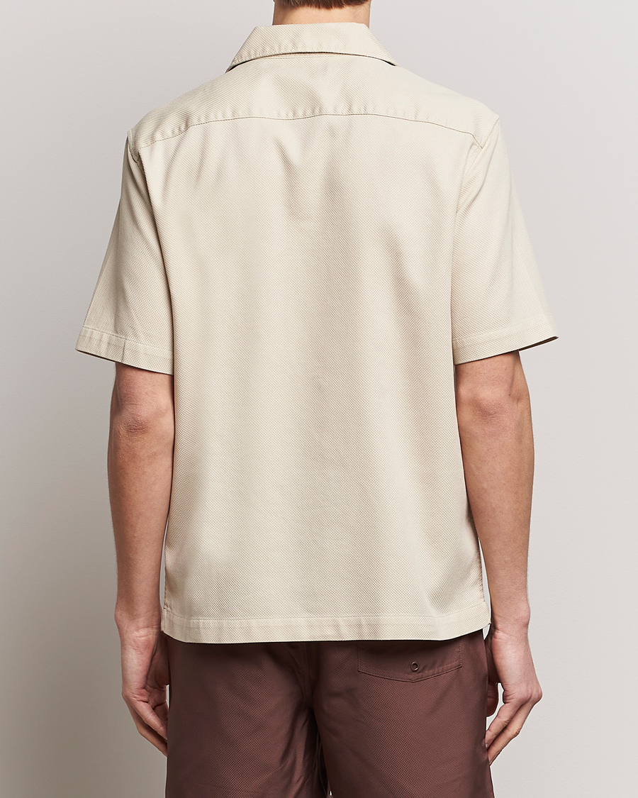 Herr | Skjortor | Fred Perry | Pique Textured Short Sleeve Shirt Oatmeal