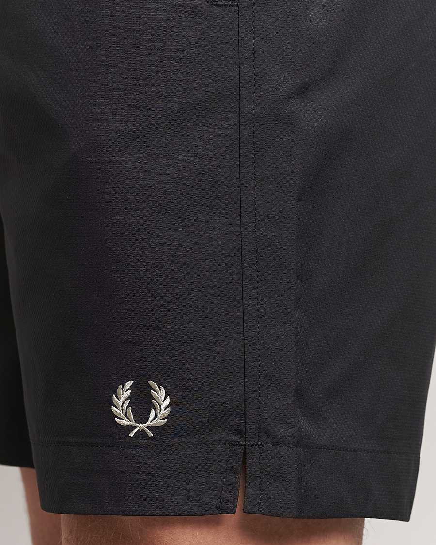 Herr | Badbyxor | Fred Perry | Classic Swimshorts Black