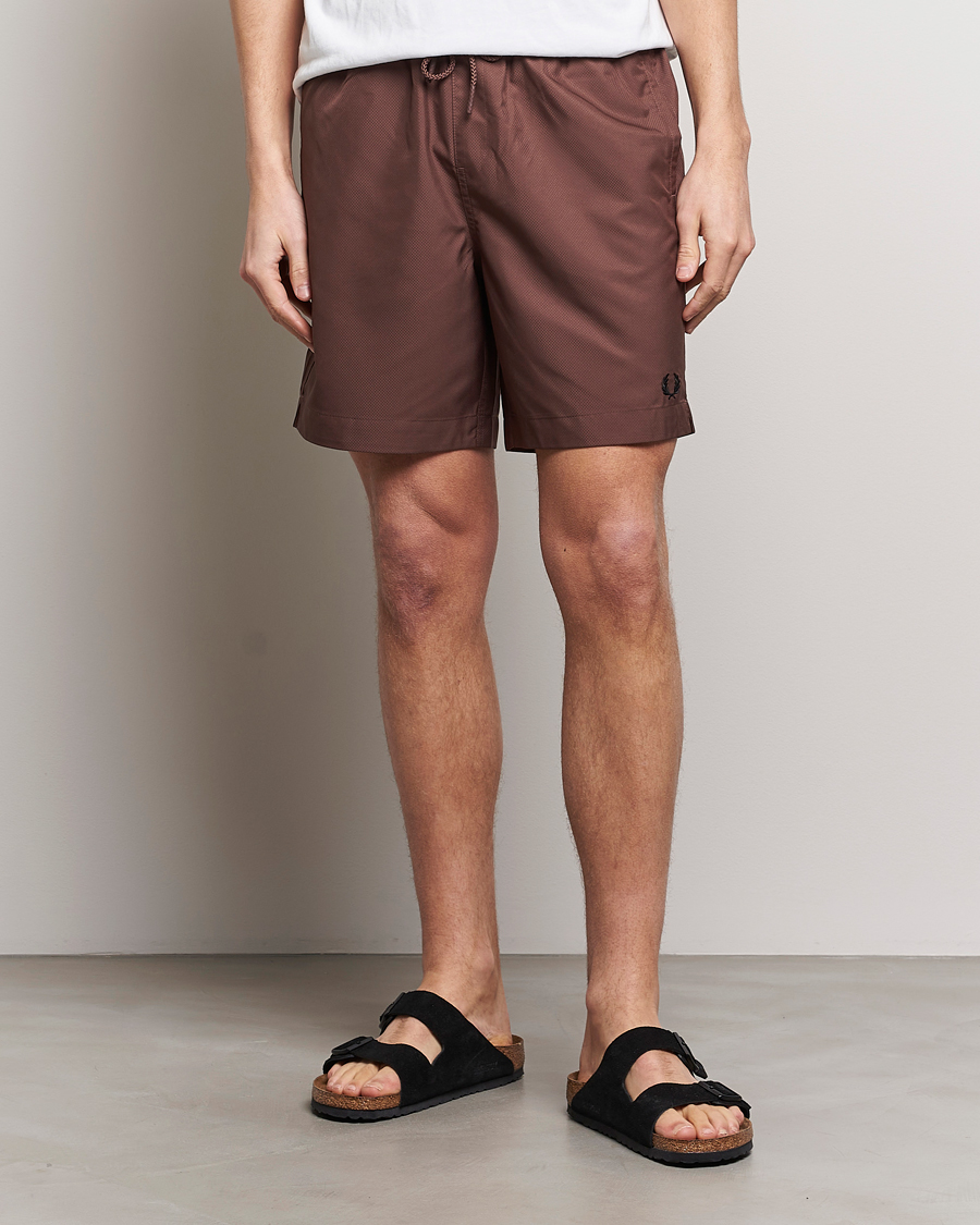 Herr | Fred Perry | Fred Perry | Classic Swimshorts Brick Red