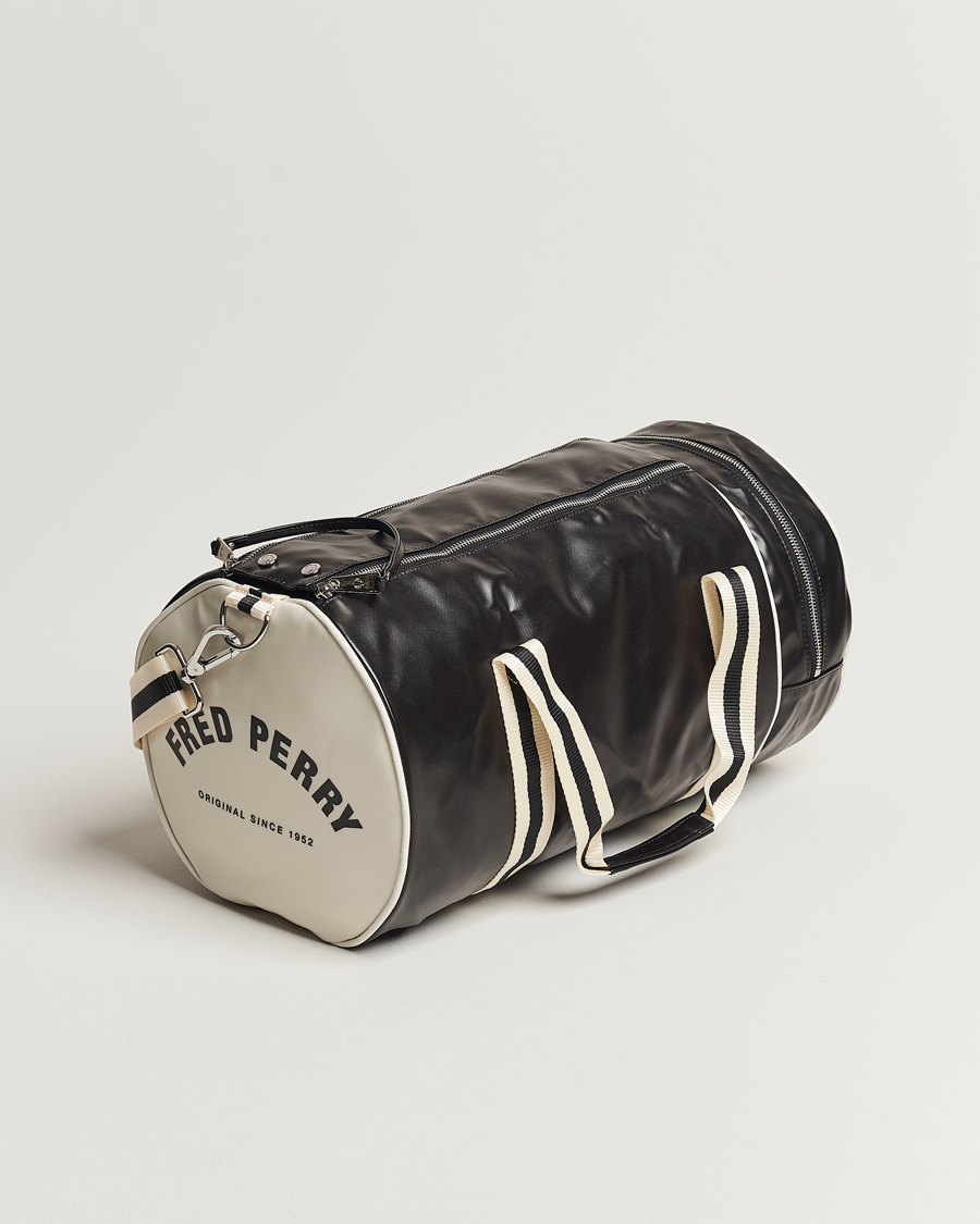 Herr | Väskor | Fred Perry | Classic Barrel Bag Black/Ecru