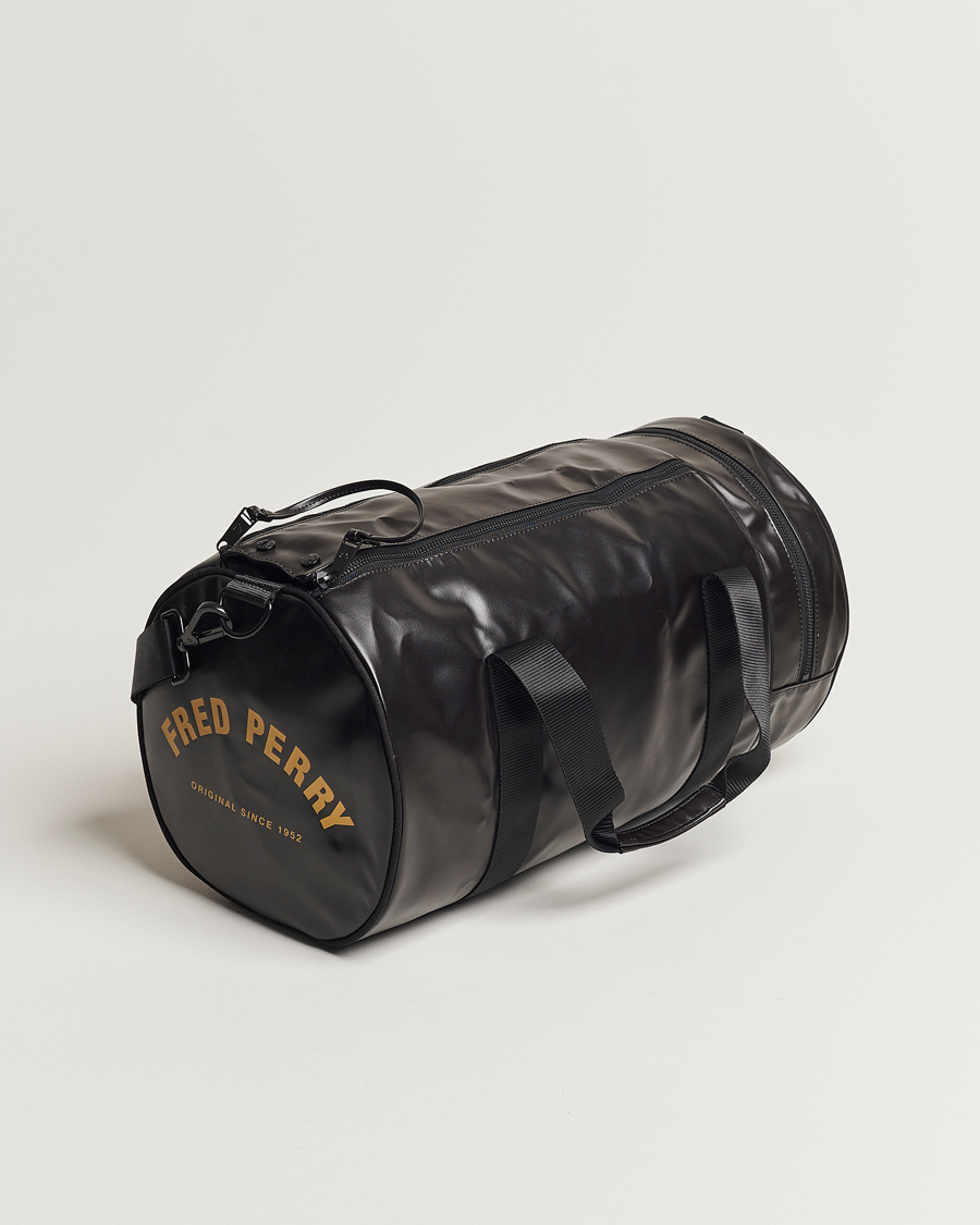 Herr | Väskor | Fred Perry | Tonal Classic Barrel Bag Black/Gold