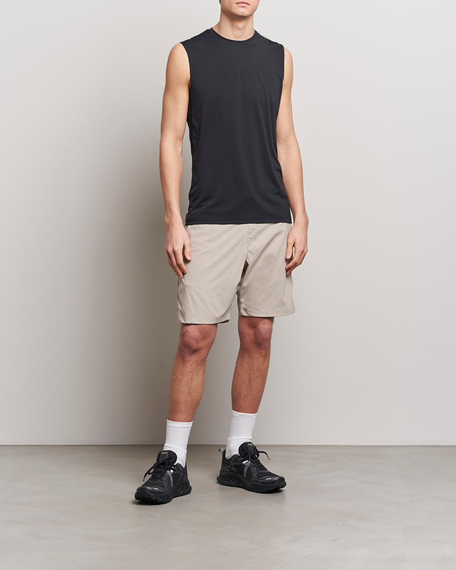 Herr | T-Shirts | Houdini | Pace Air Tank True Black