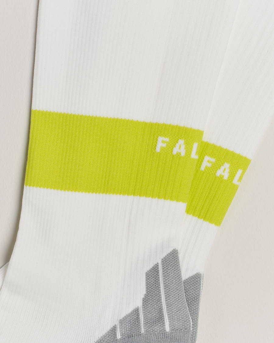 Herr | Underkläder | Falke | RU Compression Running Socks White