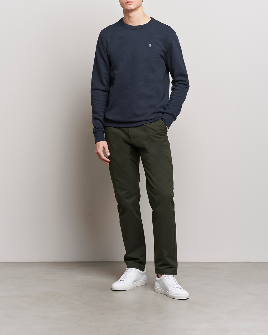 Herr | Byxor | KnowledgeCotton Apparel | Chuck Regular Cotton Twill Chino Forest Night