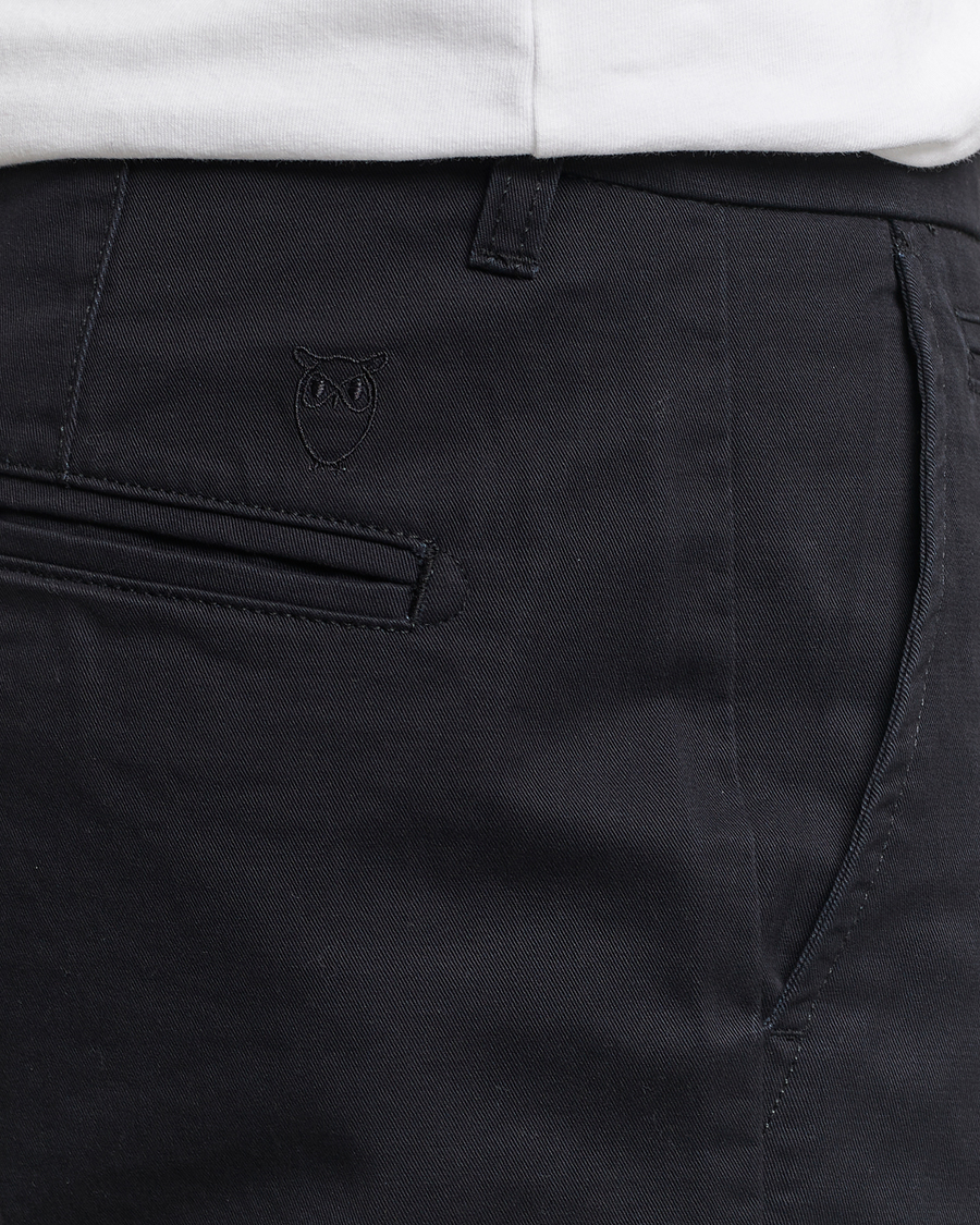 Herr | Byxor | KnowledgeCotton Apparel | Chuck Regular Cotton Twill Chino Jet Black