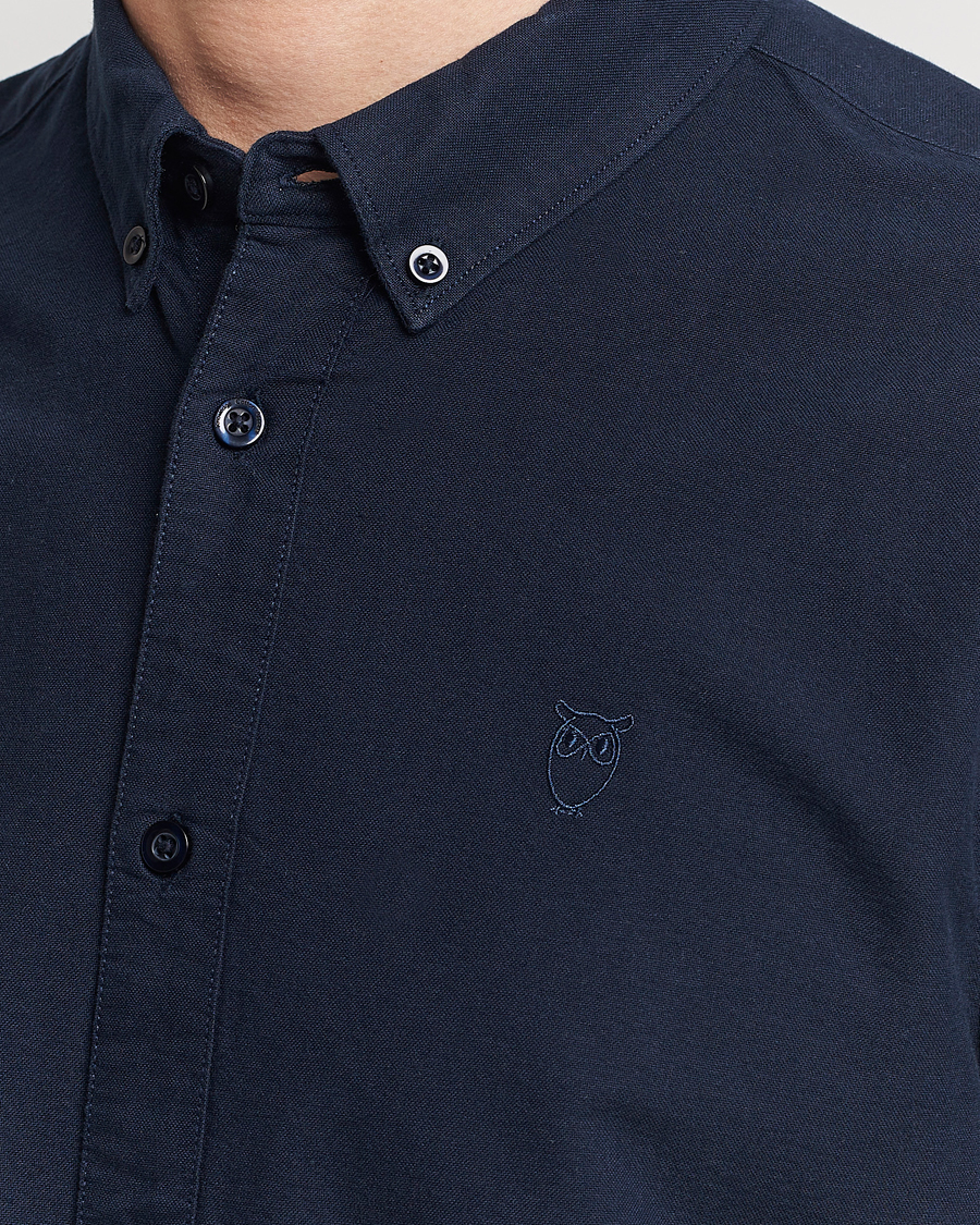 Herr | Skjortor | KnowledgeCotton Apparel | Harald Small Owl Regular Oxford Shirt Total Eclipse