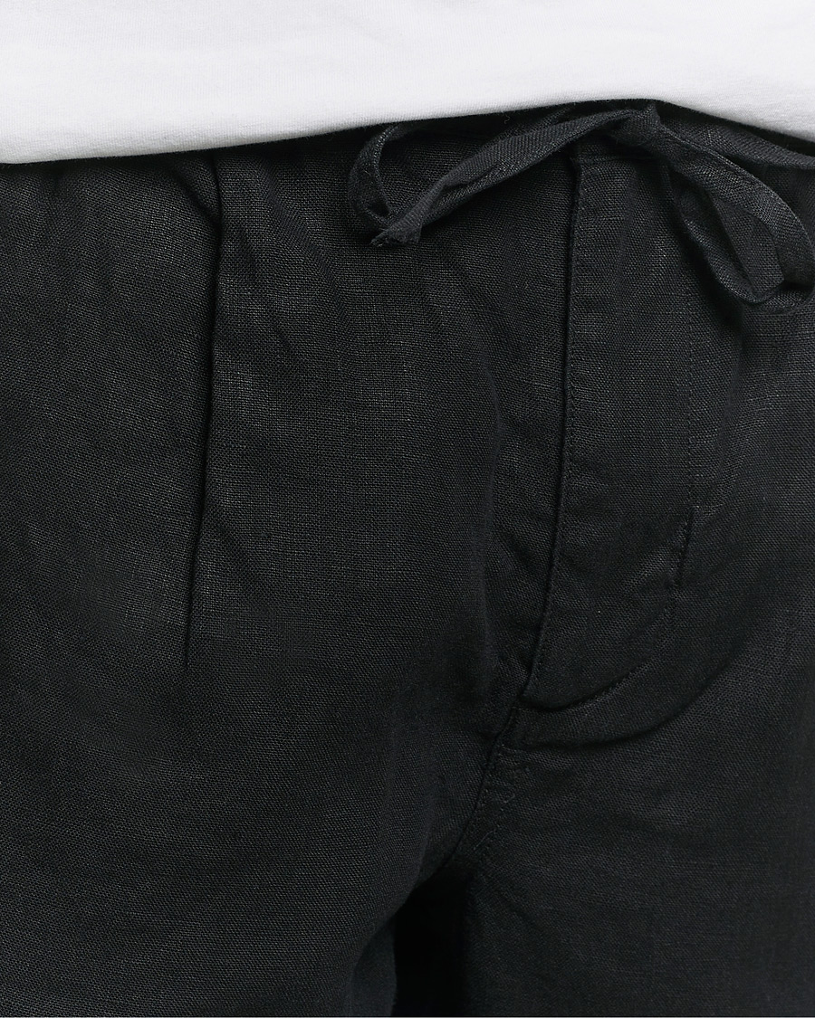 Herr | Shorts | KnowledgeCotton Apparel | Loose Linen Shorts Jet Black