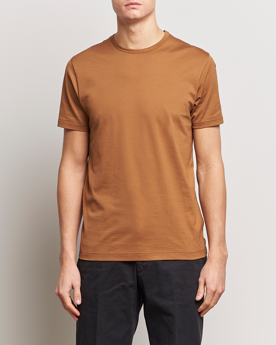 Herr | Realisation | Sunspel | Crew Neck Cotton Tee Dark Camel