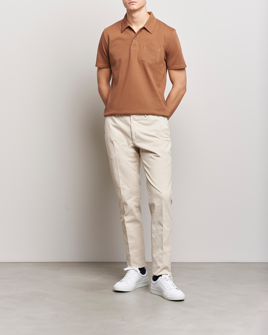 Herr | Pikéer | Sunspel | Riviera Polo Shirt Dark Camel