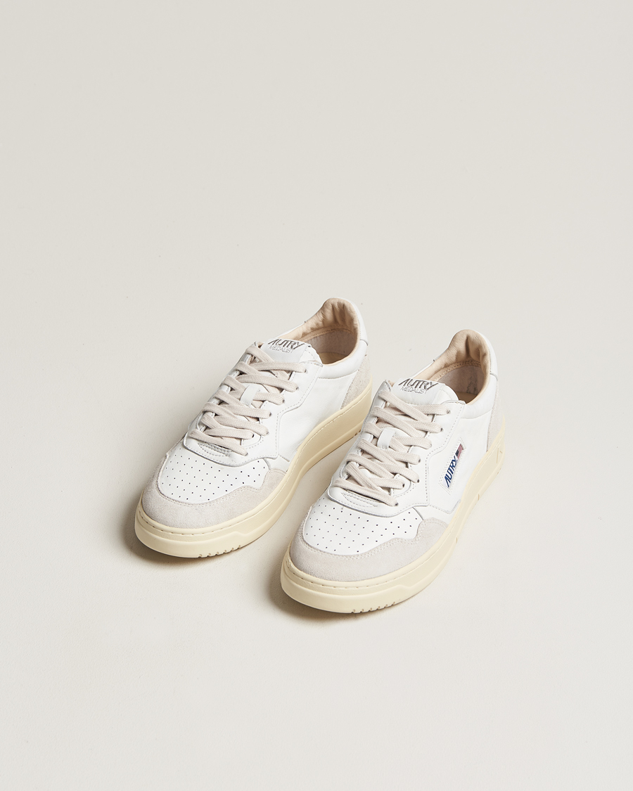 Herr | Autry Medalist Low Goat/Suede Sneaker White/Grey | Autry | Medalist Low Goat/Suede Sneaker White/Grey