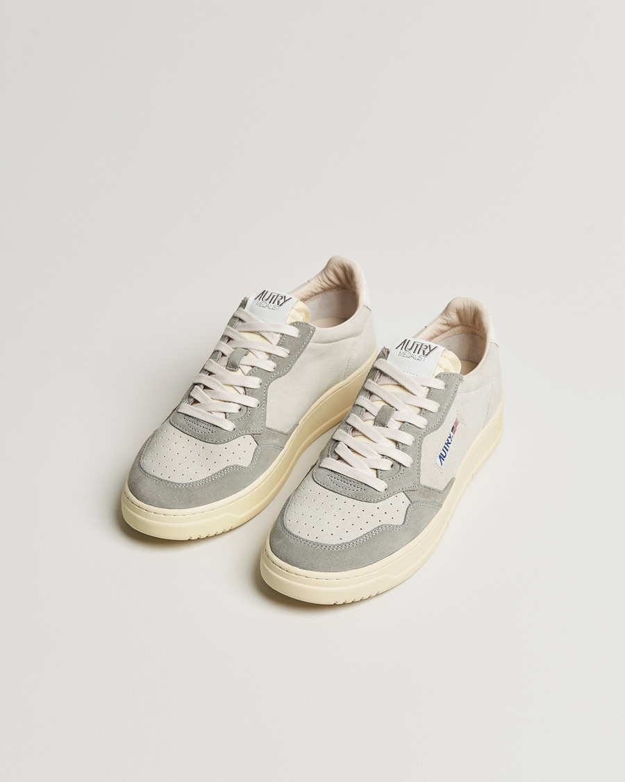 Herr | Autry Medalist Low Suede Sneaker Grey/Cream | Autry | Medalist Low Suede Sneaker Grey/Cream