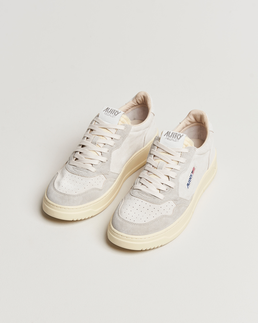 Herr | Autry Medalist Low Suede Sneaker Cream | Autry | Medalist Low Suede Sneaker Cream