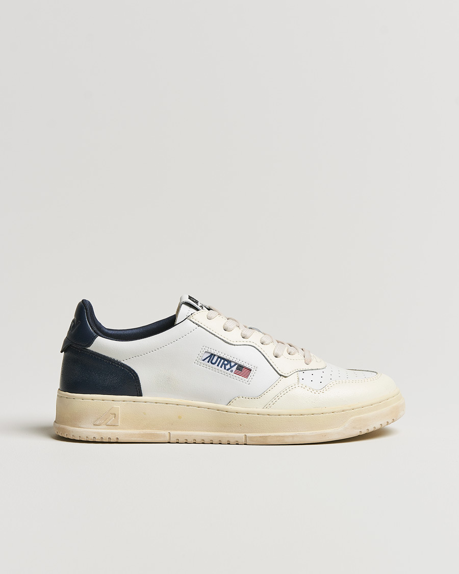Herr | Autry Super Vintage Low Leather Sneaker White/Navy | Autry | Super Vintage Low Leather Sneaker White/Navy