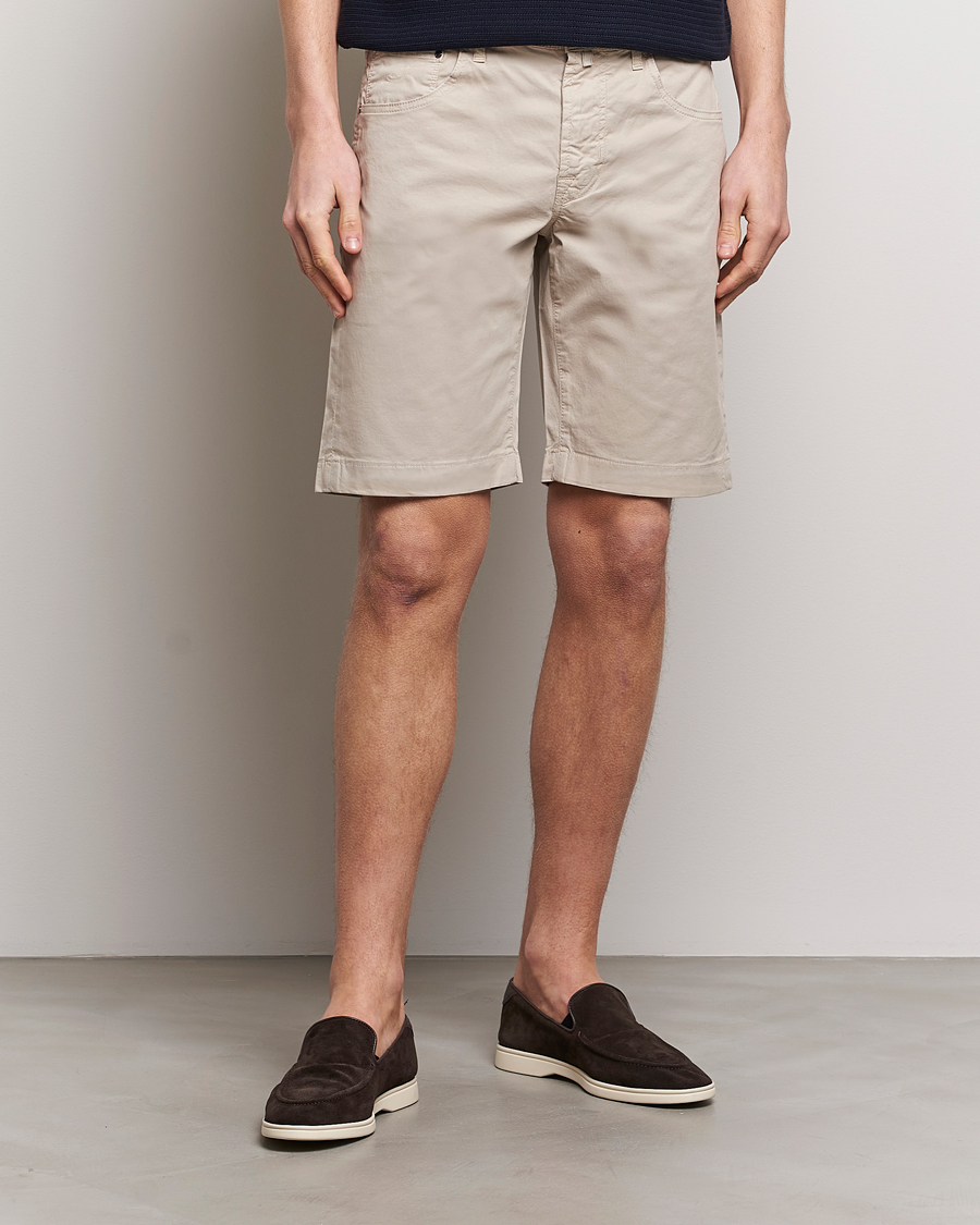 Herre | Chino shorts | Jacob Cohën | Nicolas Cotton Gabardine Shorts Beige