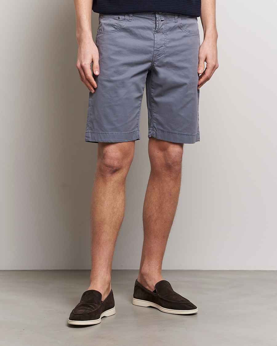 Herr | Chinosshorts | Jacob Cohën | Nicolas Cotton Gabardine Shorts Blue Grey