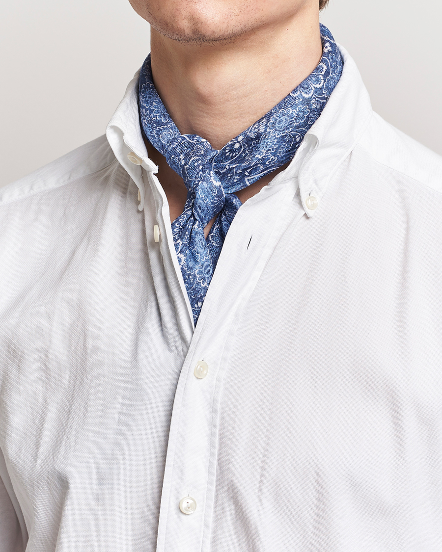 Herr | Avdelningar | Stenströms | Flower Printed Linen Bandana Blue