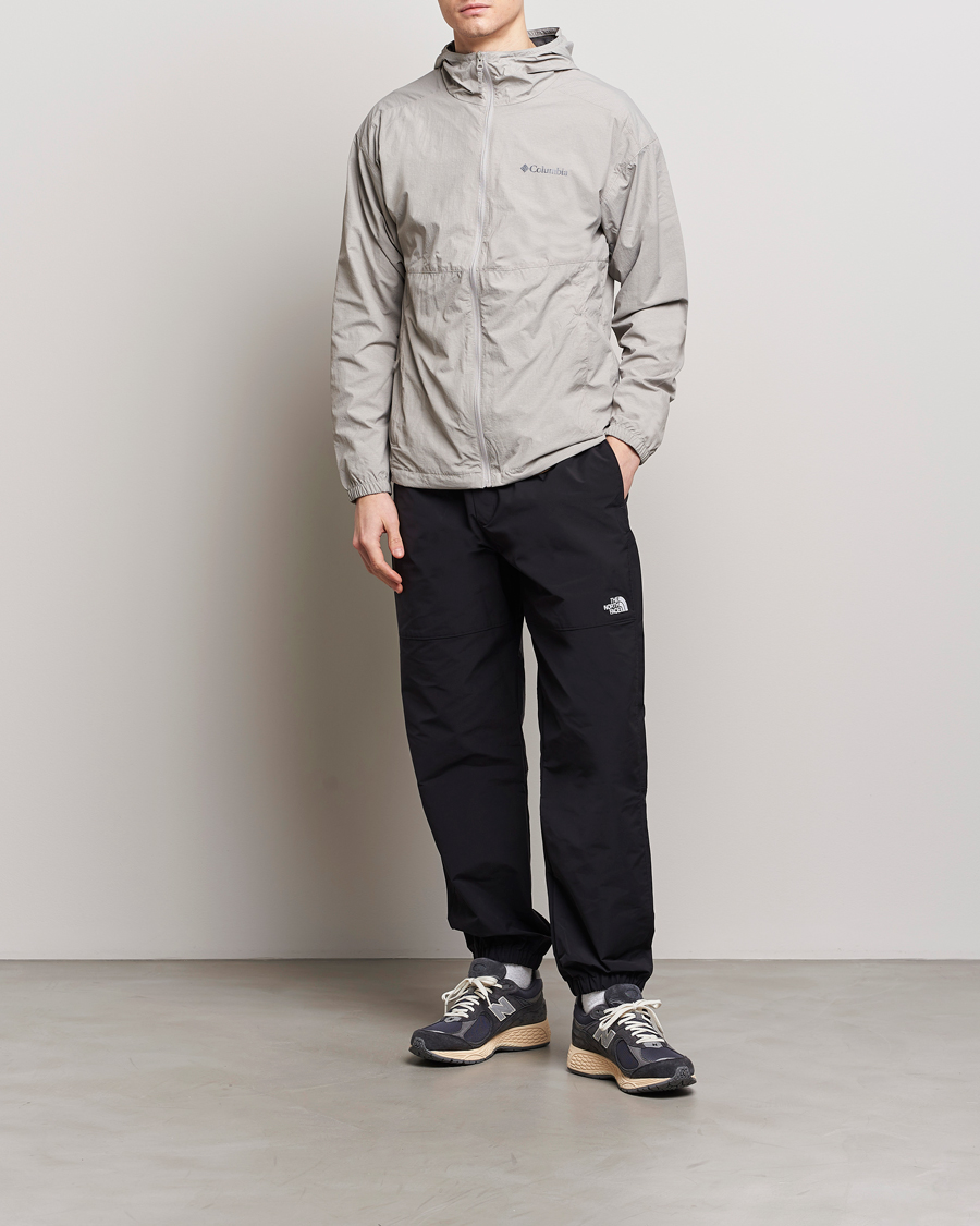 Herr | Byxor | The North Face | Easy Wind Pants Black