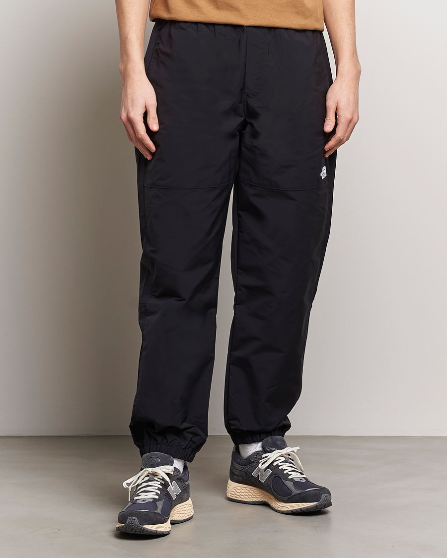 Herr | Byxor | The North Face | Easy Wind Pants Black