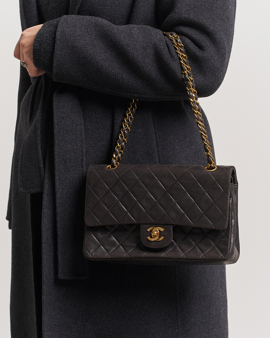 Herr | Chanel Pre-Owned Classic Medium Flap Bag Calf Leather Black | Chanel Pre-Owned | Classic Medium Flap Bag Calf Leather Black