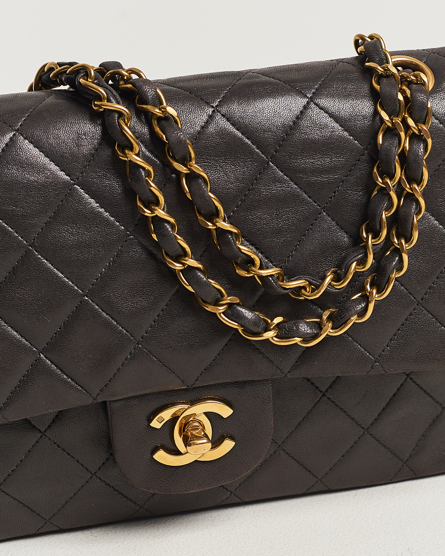 Herr | Chanel Pre-Owned Classic Medium Flap Bag Calf Leather Black | Chanel Pre-Owned | Classic Medium Flap Bag Calf Leather Black