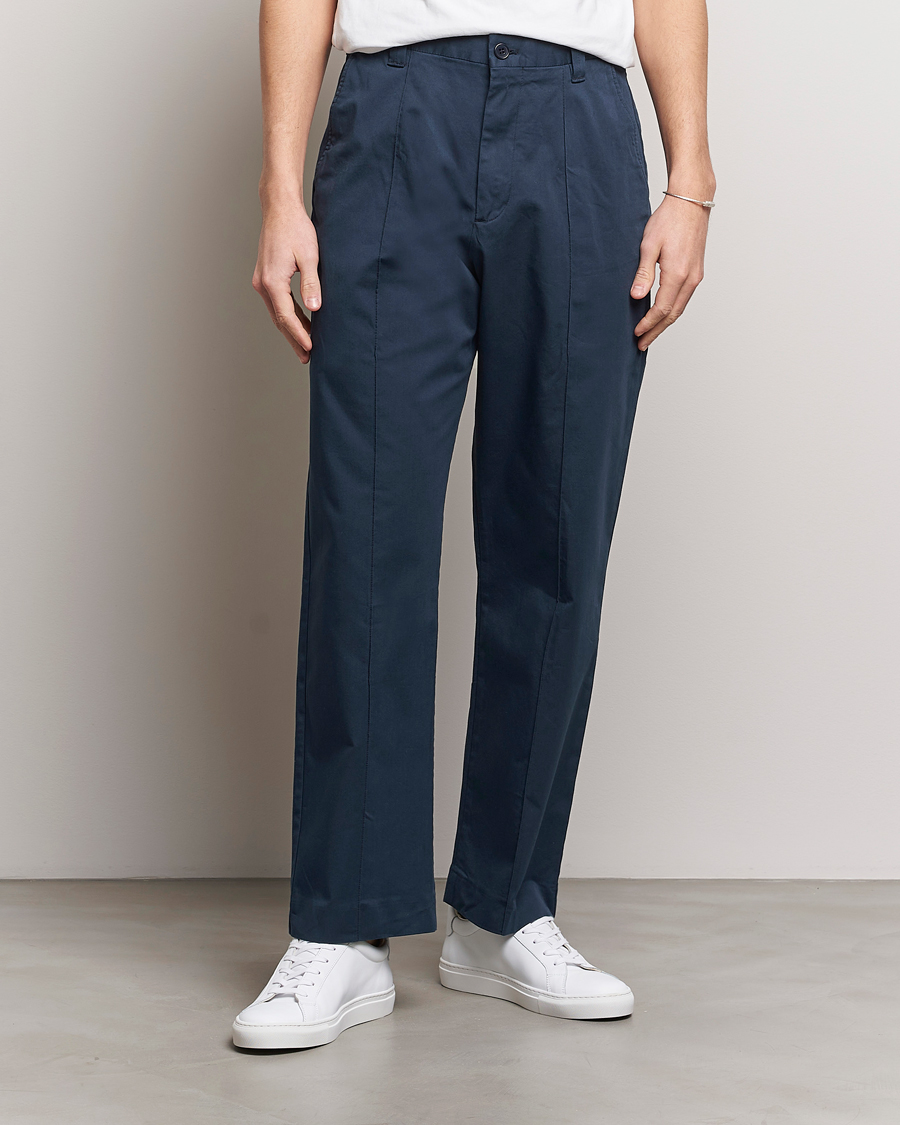 Herr | Chinos | NN07 | Tauber Pleated Trousers Navy Blue