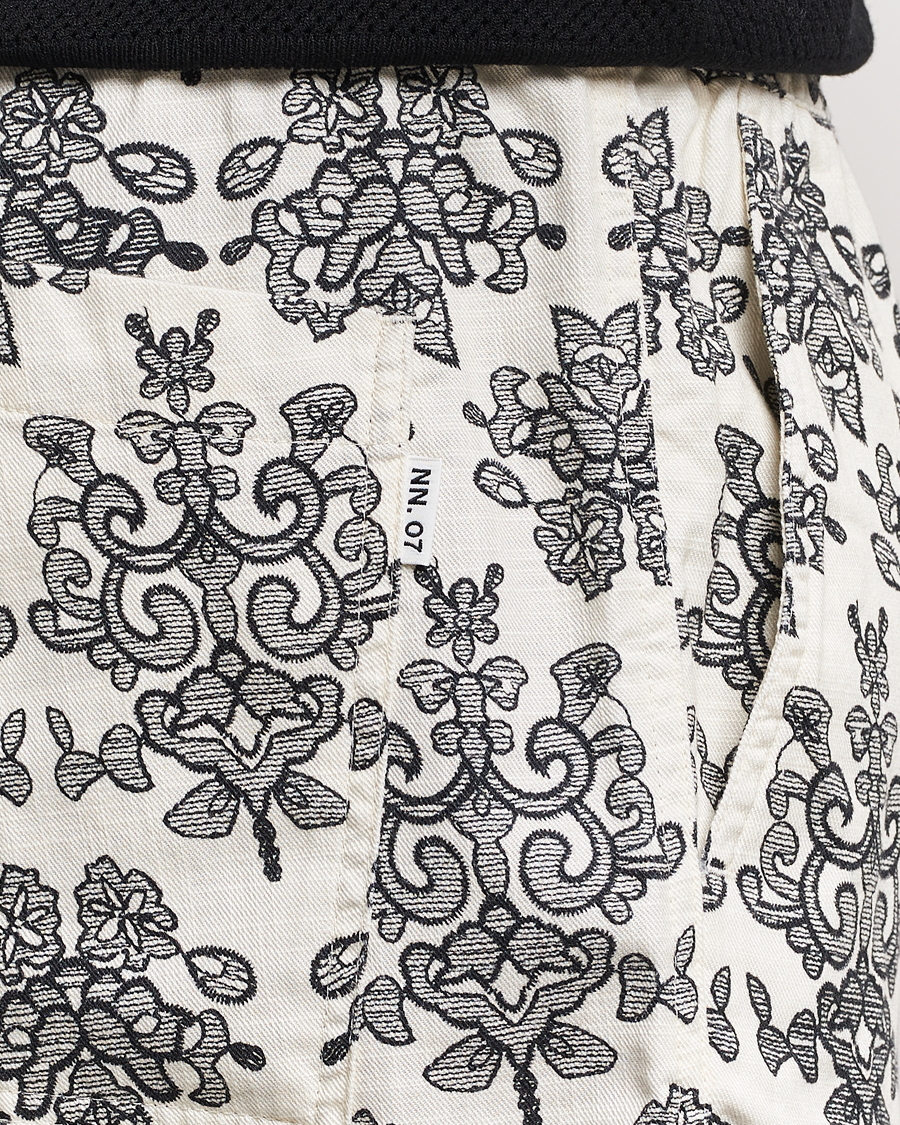 Herr | Shorts | NN07 | Gregor Printed Drawstring Shorts Off White/Black