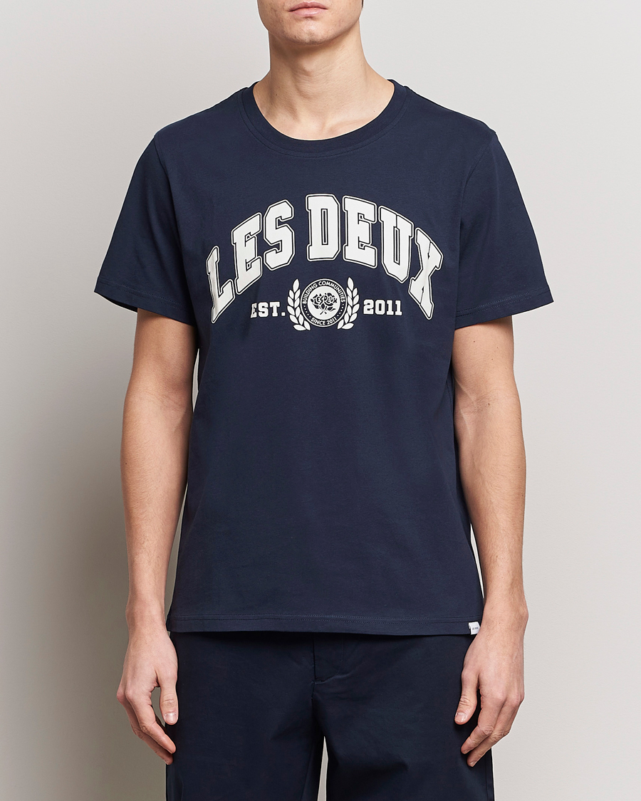 Herr | T-Shirts | LES DEUX | University T-Shirt Dark Navy