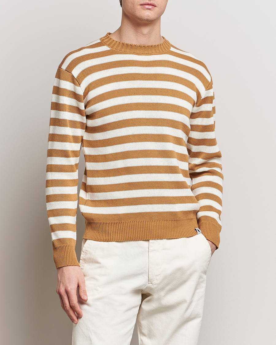 Herr | Tröjor | Peregrine | Richmond Organic Cotton Sweater Amber