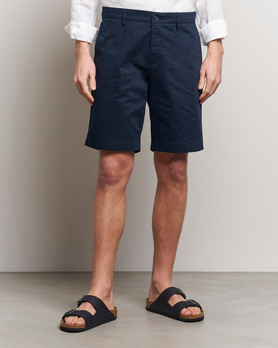 Herr | Chinosshorts | J.Lindeberg | Nathan Cloud Satin Shorts Navy