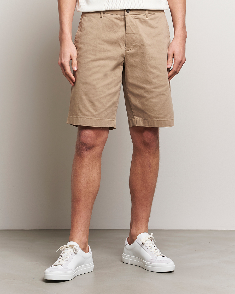 Herr | Chinosshorts | J.Lindeberg | Nathan Cloud Satin Shorts Batique Khaki