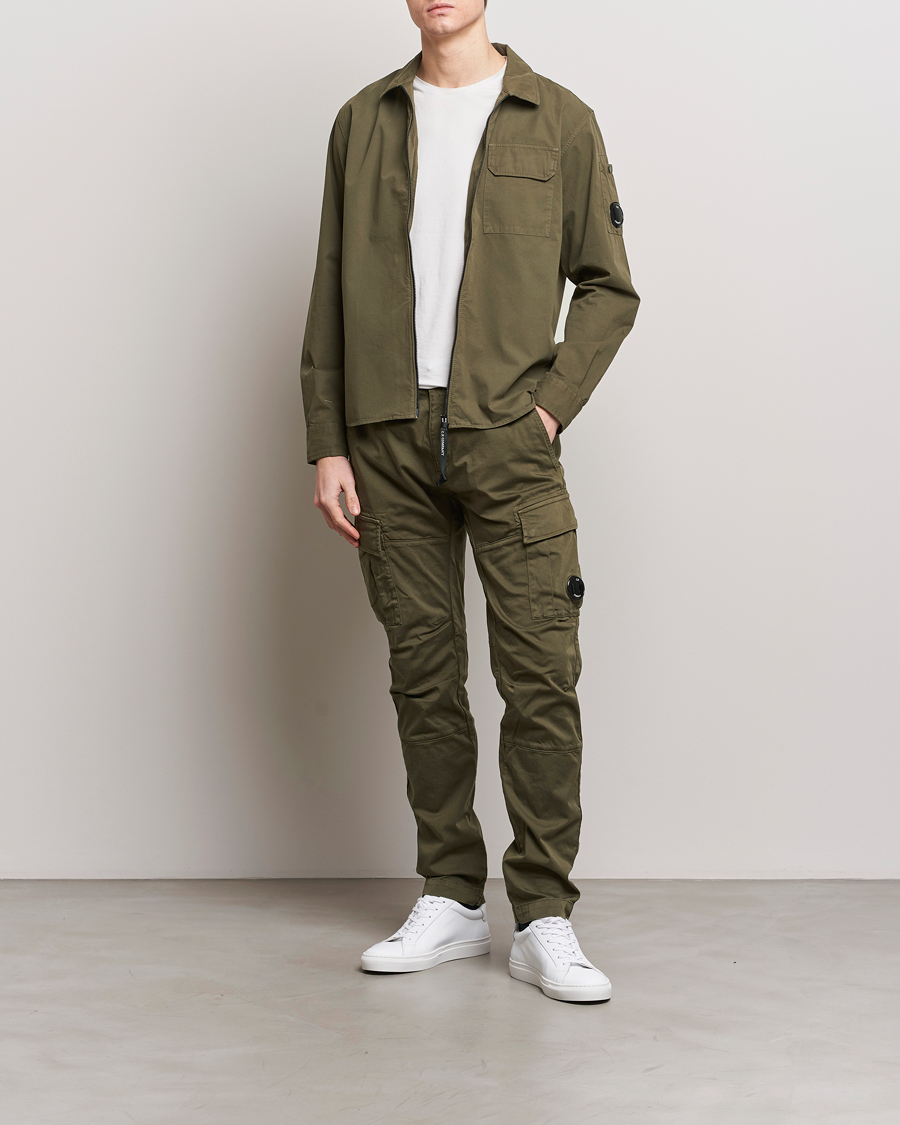 Herr | Byxor | C.P. Company | Satin Stretch Cargo Pants Army