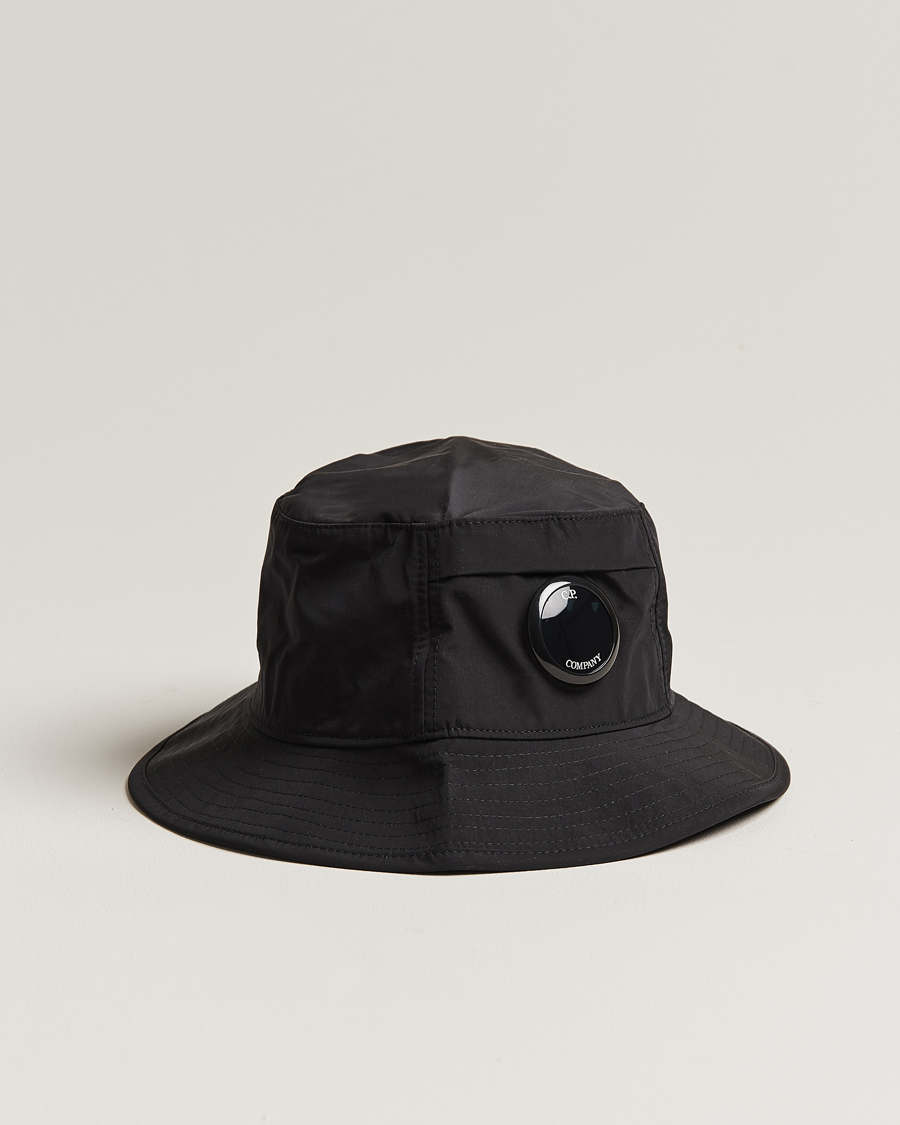 Herr | C.P. Company Chrome R Bucket Hat Black | C.P. Company | Chrome R Bucket Hat Black