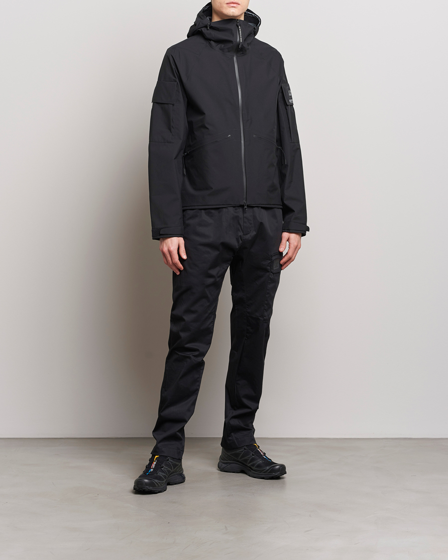 Herr | Byxor | C.P. Company | Metropolis Gabardine Stretch Satin Cargo Trousers Black